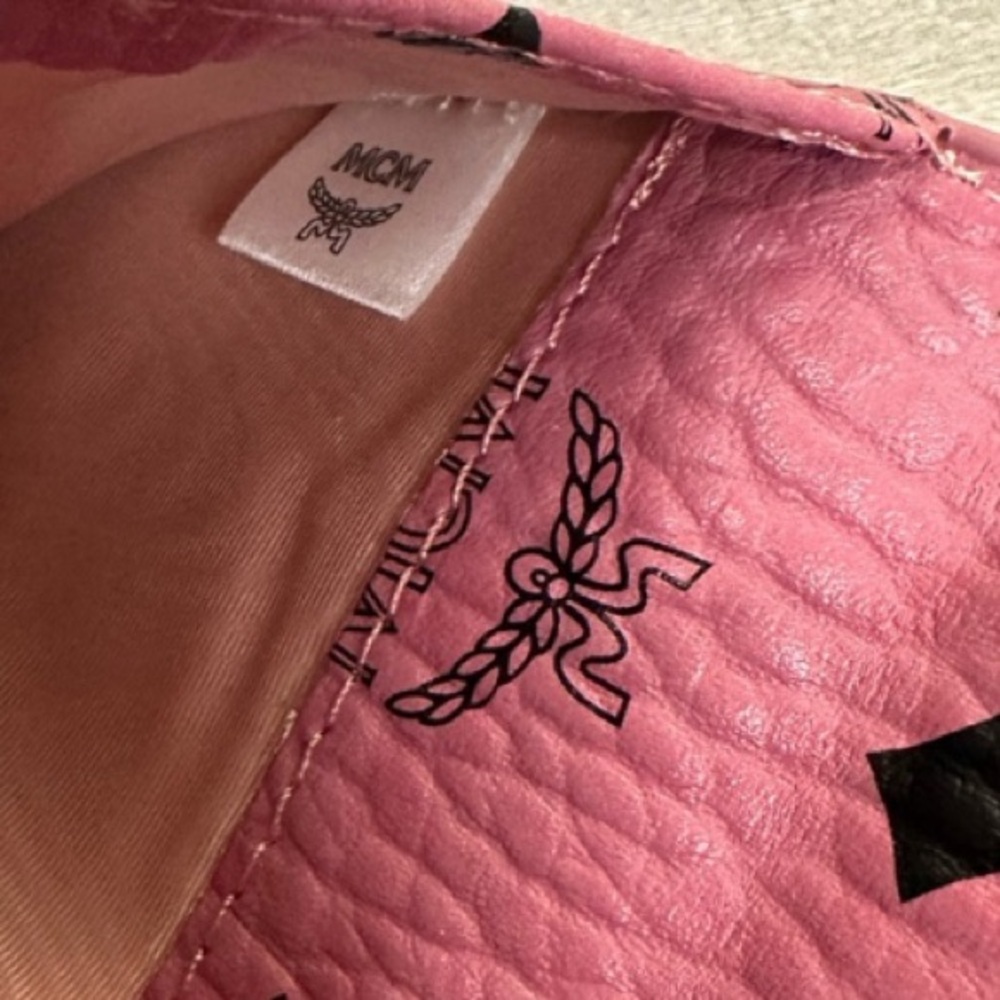 MCM Pink Logo Envelope Clutch - Picture 4 of 7